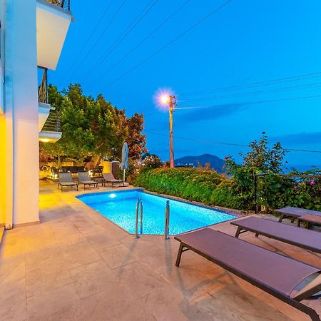 Luxus Villa Skyla Mit 5 Schlafzimmern & Meer-Blick Kaş Zewnętrze zdjęcie