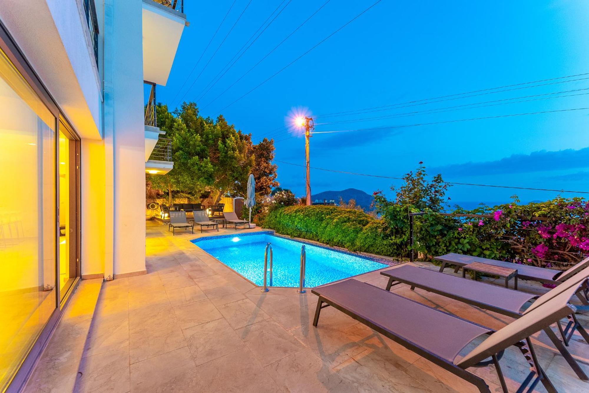 Luxus Villa Skyla Mit 5 Schlafzimmern & Meer-Blick Kaş Zewnętrze zdjęcie